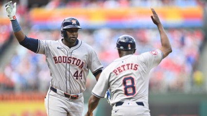 Astros Dominate Phillies 10-0: Alvarez Hits Three Homers