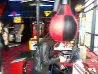 Pathé - Julia qui rate son coup !