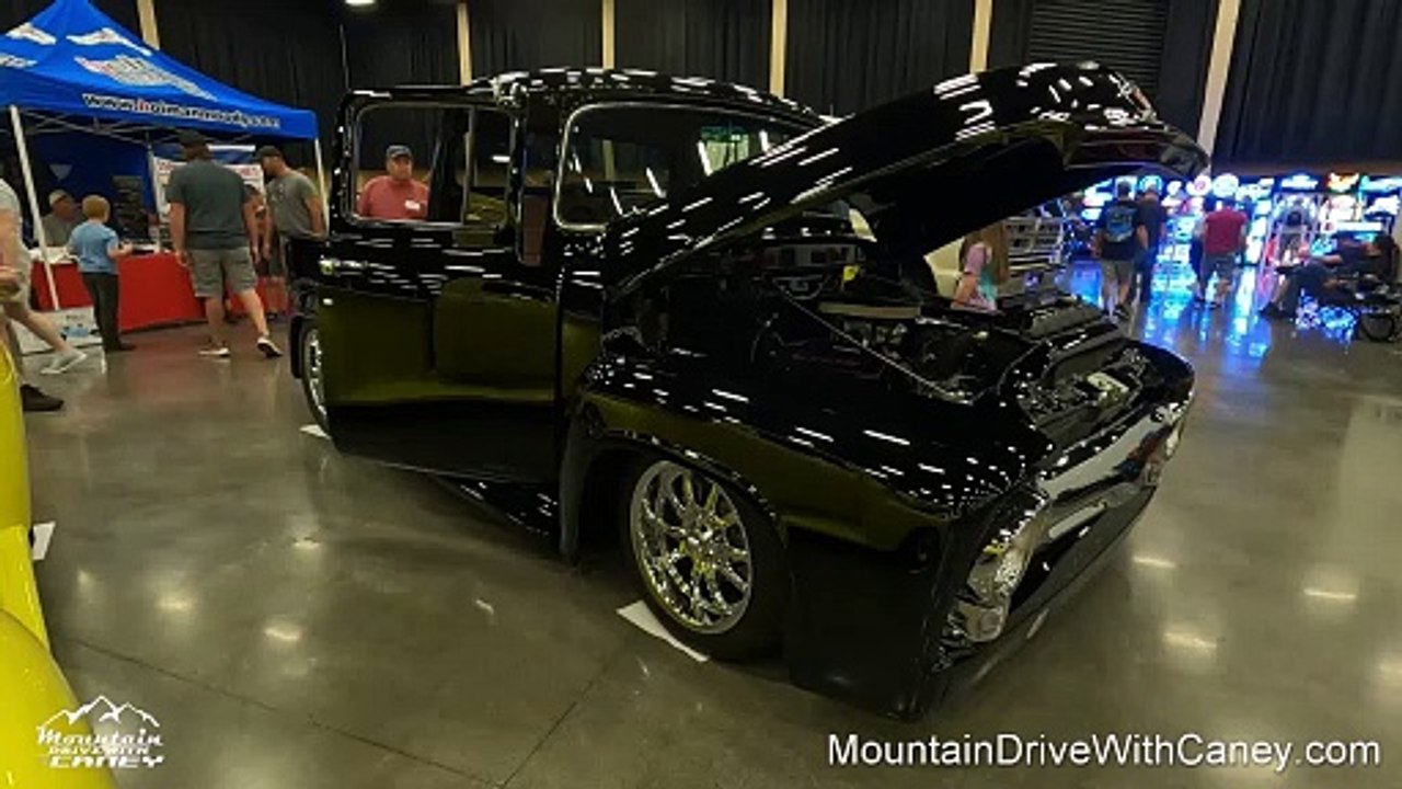 1956 Ford F100 Pickup Truck Full Video https://dai.ly/x94r64a