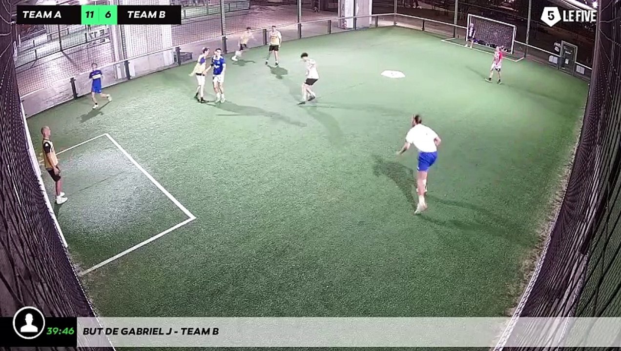 But de Gabriel J - Team B