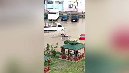 Sinop'un ilçeleri dolu yağışından etkilendi