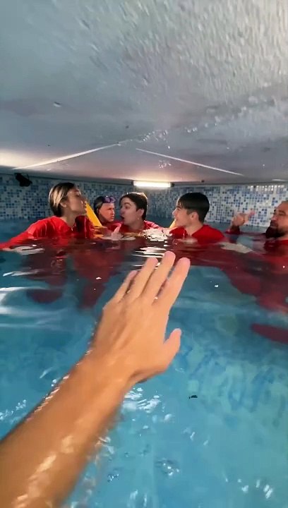 English or Spanish --(1080P_HD)