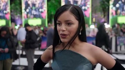 BEETLEJUICE: Jenna Ortega Loves Working With Tim Burton!