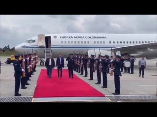 Golpe descarado Guaidó es recibido en Colombia con honores presidenciales