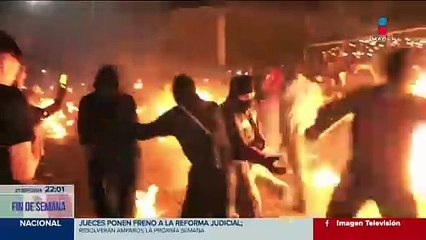 Realizan el festival de las bolas de fuego en El Salvador