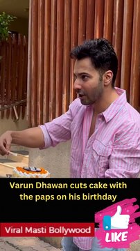 Varun Dhawan Cuts Cake with Paps and Fans on his Birthday Viral Masti Bollywood