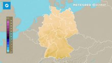 An einer Wettergrenze fällt in den kommenden Stunden zeitweise Regen: Es gibt Schauer und Gewitter