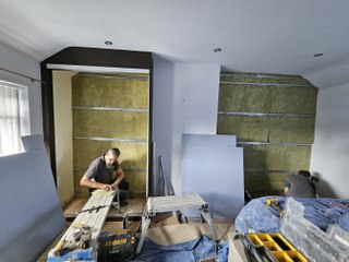 Effective Ways to Block Out Neighbor Noise 🏡