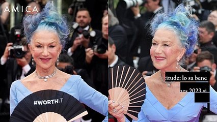 Nuove sfumature di… capelli blu: da Megan Fox a Winnie Harlow