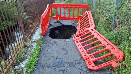 Longstone Sinkhole Still Unrepaired After Months ⚠️
