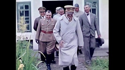 1938 Hitler regresa a su escuela