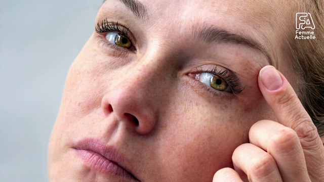 Paupières tombantes : voici l'astuce pour agrandir son regard avec un fard à paupières