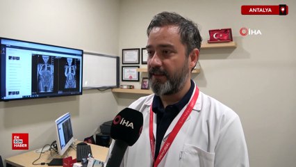 Skolyoz hastası Kırgız genç kızın boyu ameliyatla 10 santimetre uzadı