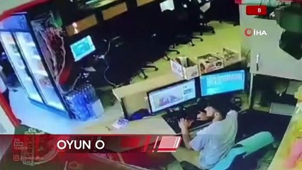 Bursa'da askerden kaçtı, internet kafede oyun oynarken yakalandı