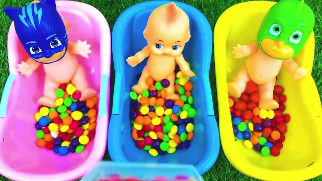 Oddly Satisfying Video | 3 Rainbow Bath Tubs filled with Candy, M&Ms, and Magic Slime | Slashing ASMR