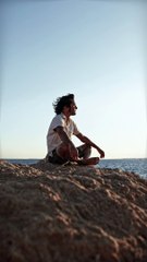 5992585-uhd_2160_3840_25fps