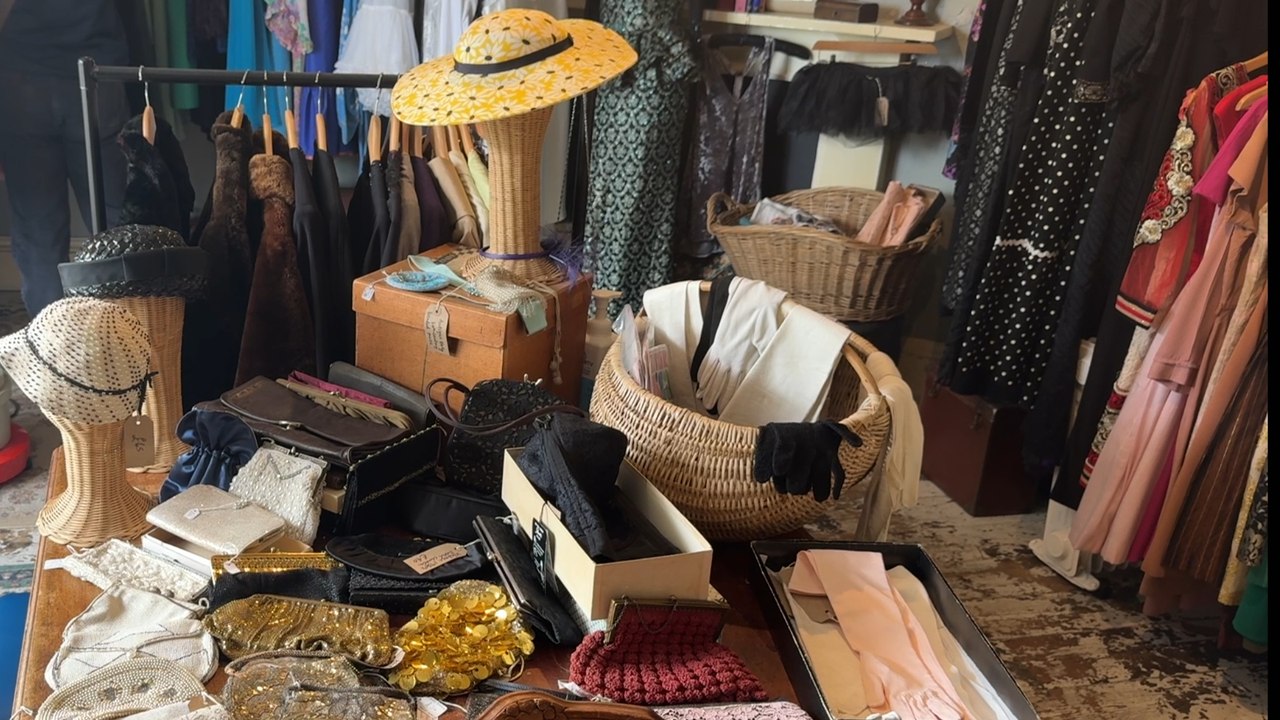 Vintage chic for Second Hand September