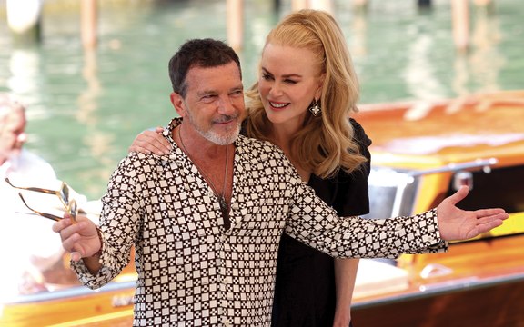 Mostra del Cinema di Venezia: l'arrivo di Nicole Kidman e Antonio Banderas. Video