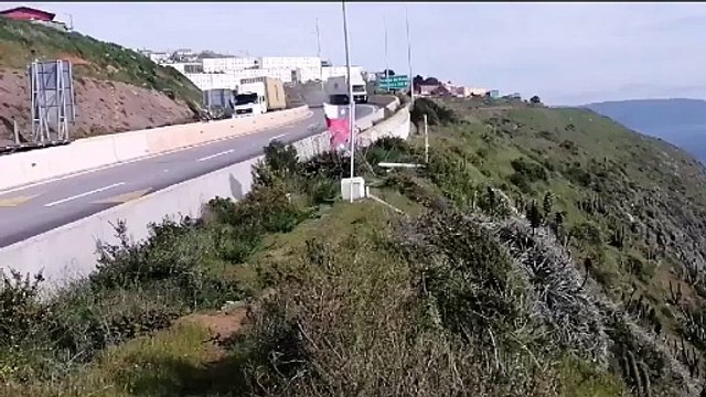 Captan a camión sin conductor y sin frenos