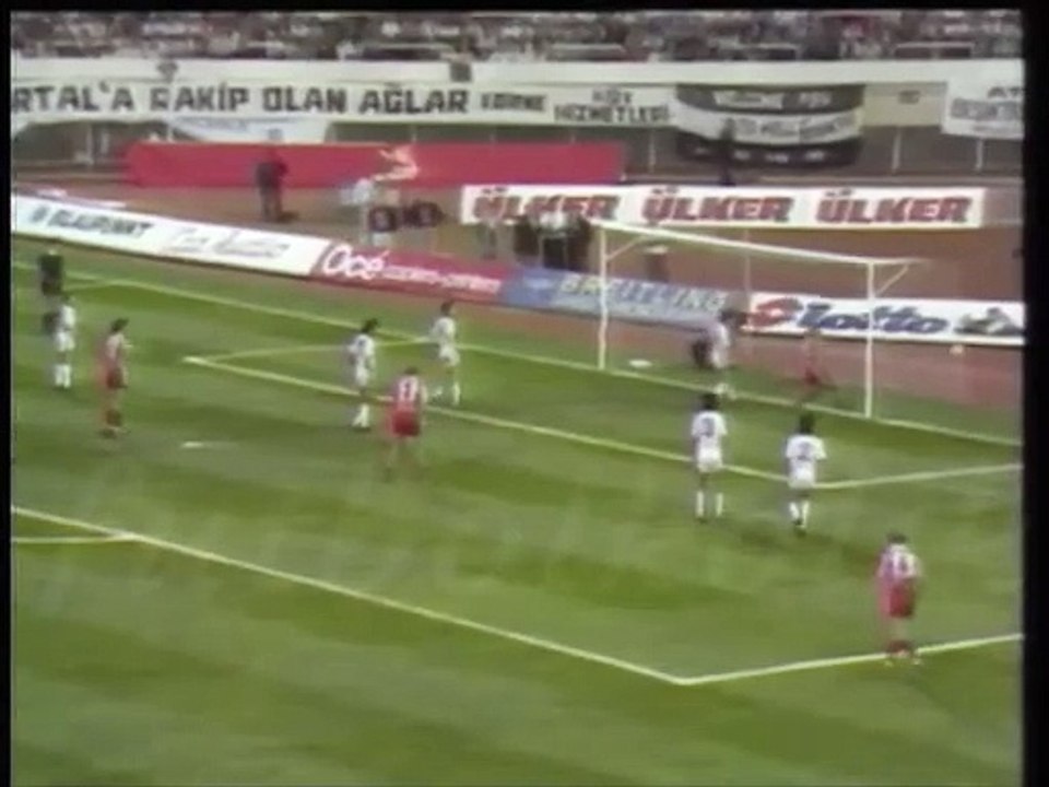 1991 1992 Beşiktaş 1-1 PSV Eindhoven Şampiyon Kulübler Kupası Maçı