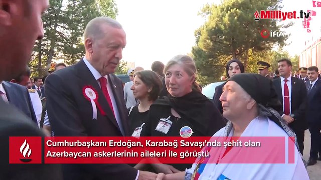 Cumhurbaşkanı Erdoğan, Karabağ Savaşı'nda şehit olan Azerbaycan askerlerinin aileleri ile görüştü