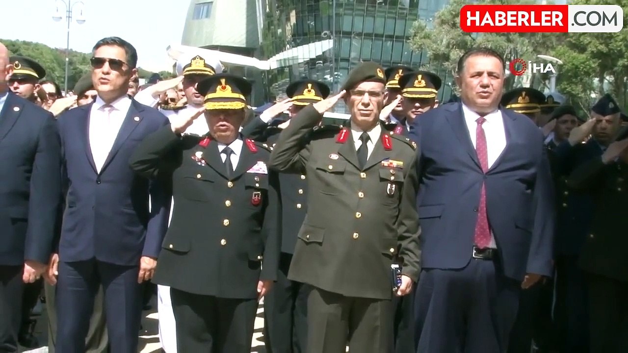 Azerbaycan'daki Türk Şehitliği'nde 30 Ağustos Zafer Bayramı töreni düzenlendi