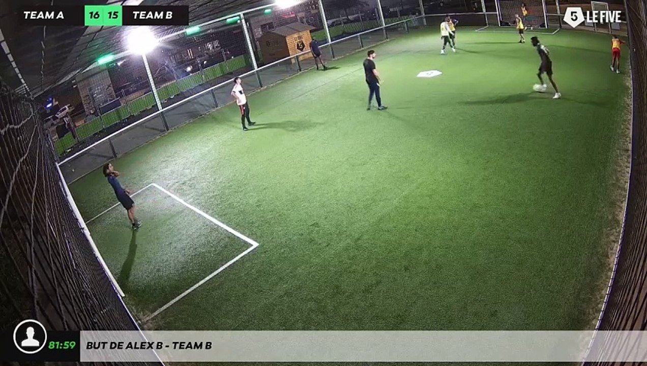 But de Alex B - Team B