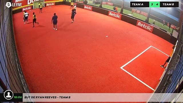 But de Ryan Reeves - Team B