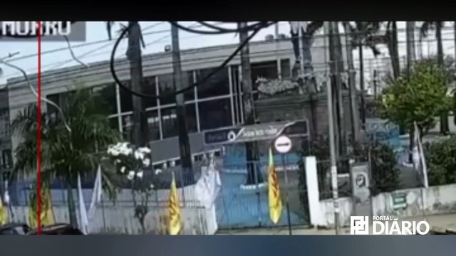 Teto de igreja desaba, duas pessoas morrem e 22 ficam feridas