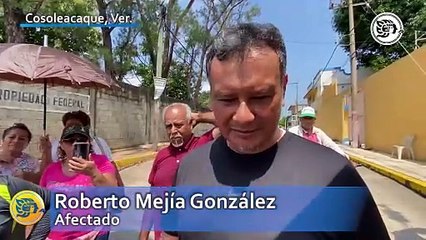 Bloquean avenida para exigir reparación de vialidad que conecta al Complejo Cosoleacaque