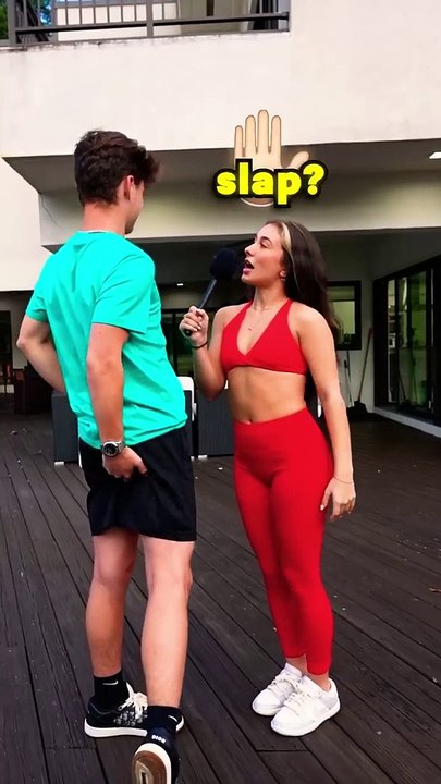 Kiss Or Slap In Front Of My Girlfriend