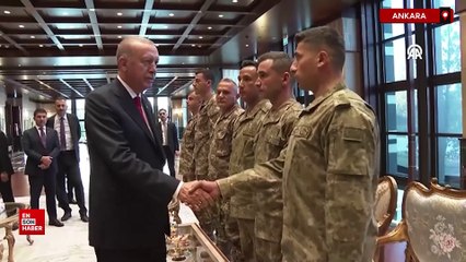 Cumhurbaşkanı Erdoğan derece alan sporcularımız ve askerlerimizle bir araya geldi