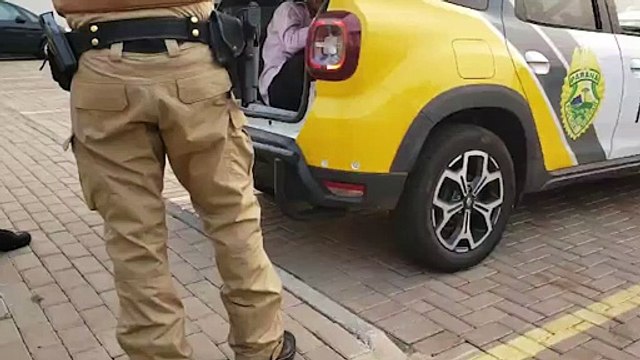 Polícia Militar age rápido e prende homem que furtava fios em imóvel na Avenida Brasil