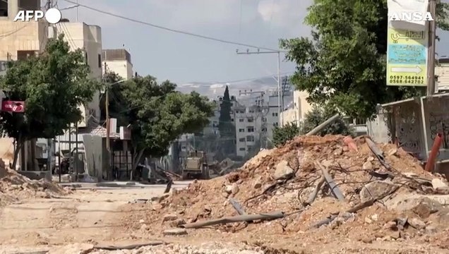 Cisgiordania, distruzione nella citta' di Jenin dopo i raid israeliani