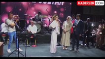 30 Ağustos konserinde Nadide Sultan'a çuvalla ceviz