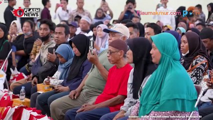 Presiden Jokowi Serahkan Bantuan Cadangan Pangan di Sleman