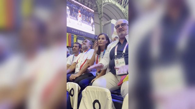La Reina Letizia vive cada competición de los deportistas españoles en los Juegos Paralímpicos de París