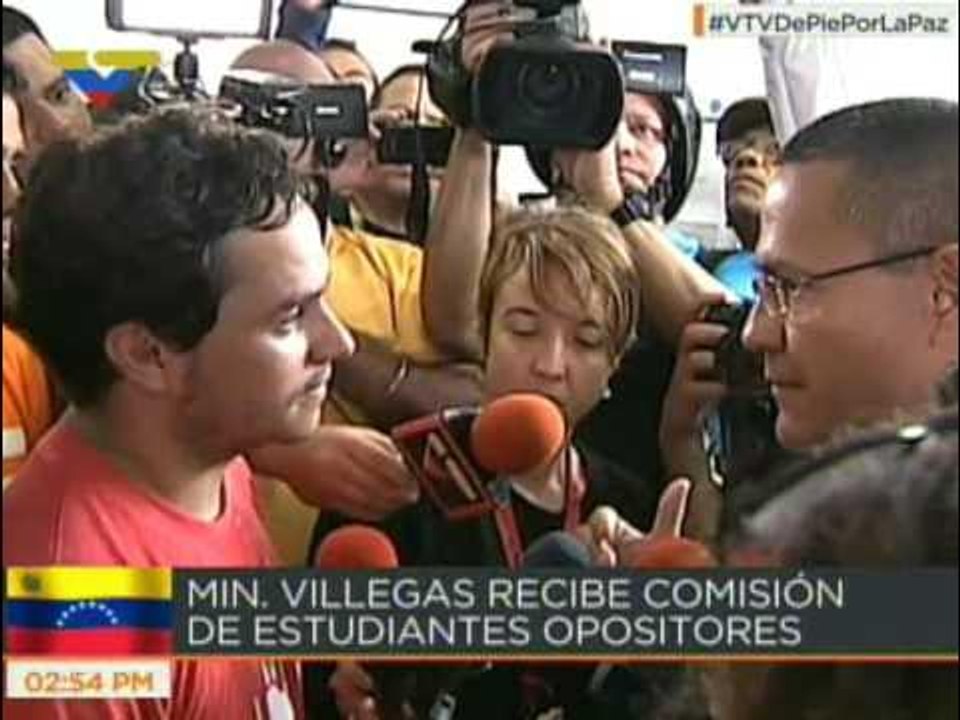 “ESA MISMA FISCALÍA FUE LA QUE IMPUTÓ A LEOPOLDO”: MIN. VILLEGAS A ESTUDIANTES OPOSITORES EN VTV