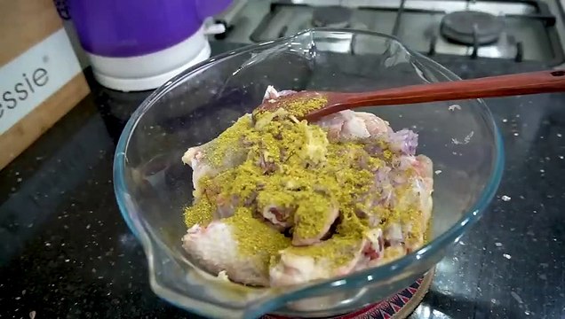 مطبخ ام وليد اجنحة الدجاج المقلية ، بكيلو واحد حضرت كمية هايلة بتتبيلة بنينة ، مقرمش من برا .