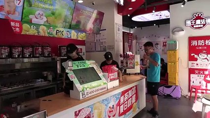 How China's bubble tea craze is being transformed by penny-pinching youth