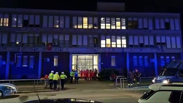 Milano, rivolta al Beccaria: il carcere minorile circondato dalle forze dell'ordine