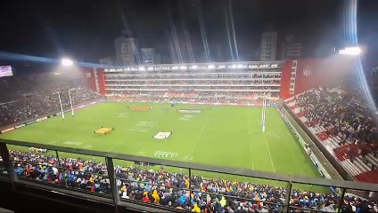 El himno nacional en UNO y la emoción de Los Pumas