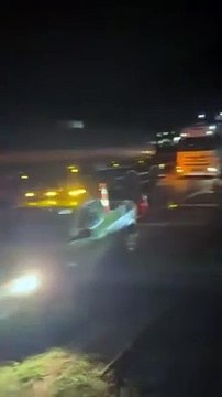 Ônibus de passageiros da 1001 tomba na Via Dutra em Seropédica