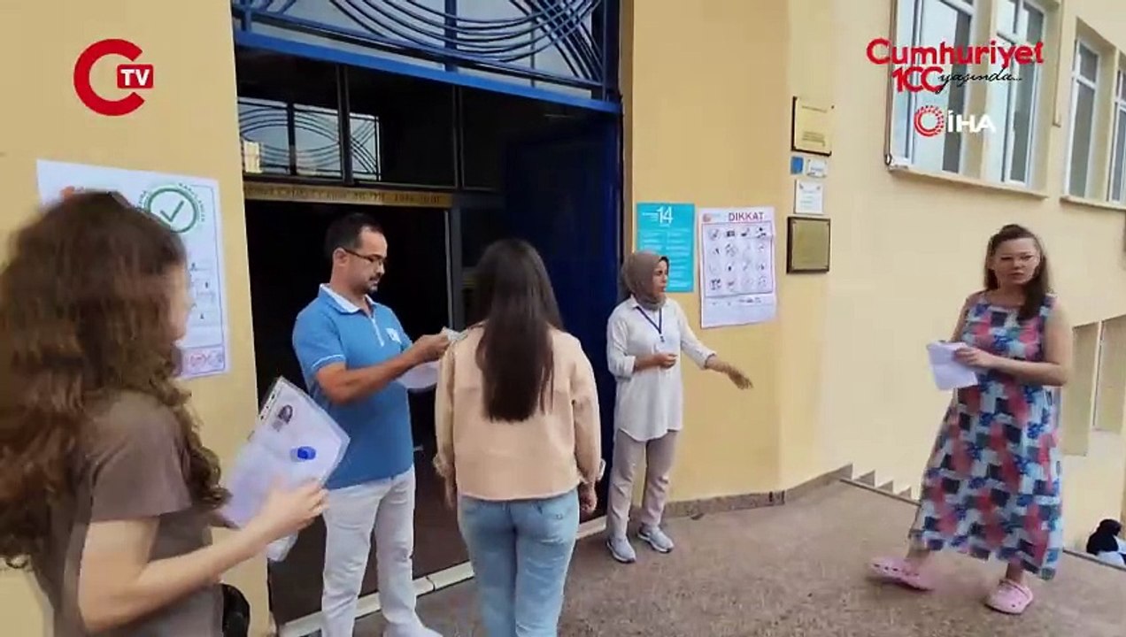 Sınav saati ile giriş saatini karıştırınca sınava alınmadı