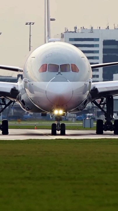 Qatar airways ✈️ A7-BGH | takeoff