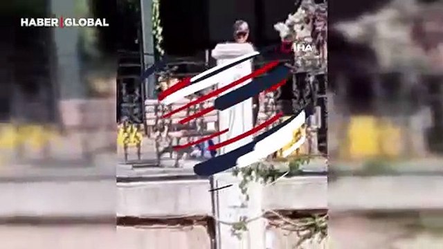 Amatör balıkçı oltayla balık yerine yılan avladı: O anlar kamerada