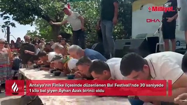 Koltuğu kimseye kaptırmadı! 30 saniyede 1 kilo bal yedi