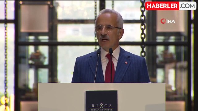 Ulaştırma ve Altyapı Bakanı Uraloğlu, Tersane İstanbul'daki otelin açılış törenine katıldı