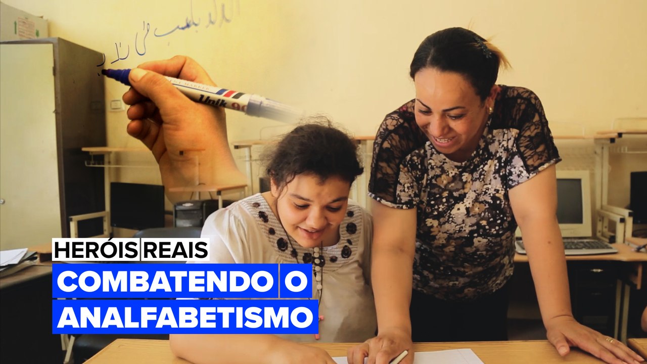 Heróis Reais: Combatendo o analfabetismo