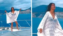 Salma Hayek presume sensuales pasos de baile desde lujoso yate en medio del mar